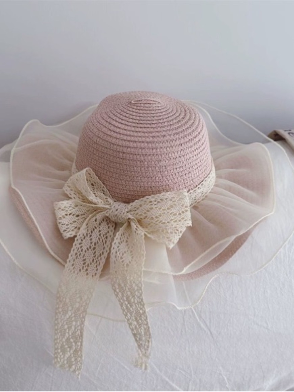 Women's Pink Lace Bow Sun Hat - Elegant Summer Beach Hat